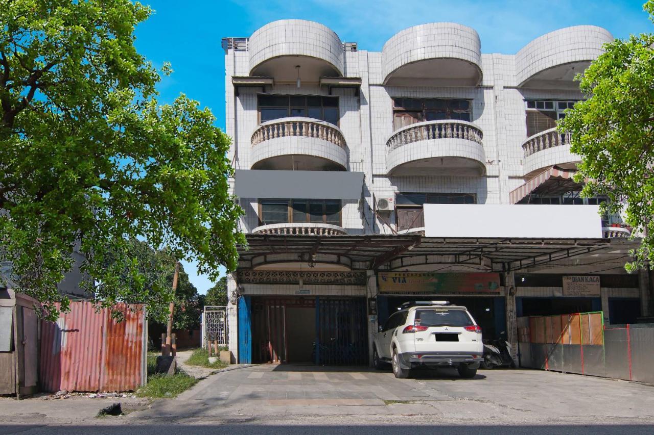 Oyo 91510 Homestay Utama Syariah Pekanbaru Ngoại thất bức ảnh