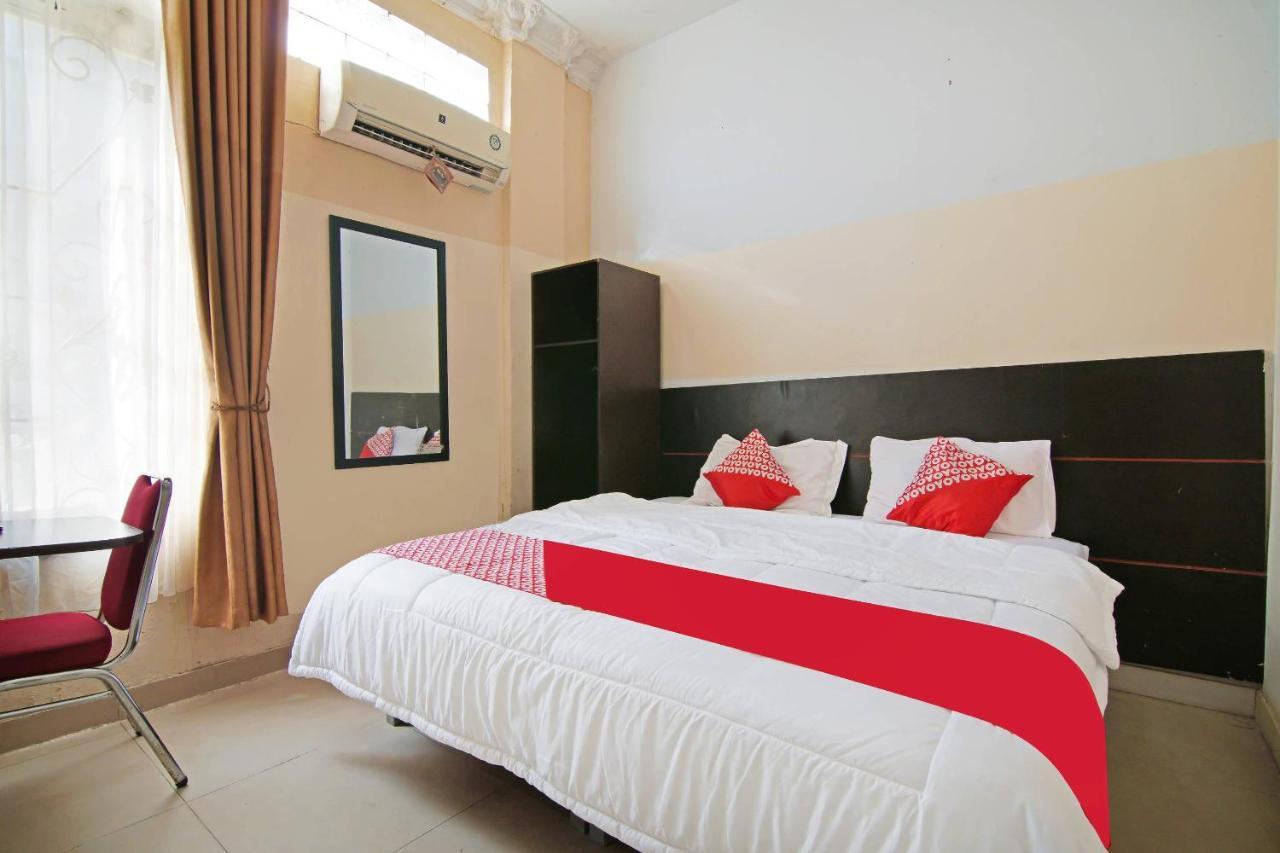 Oyo 91510 Homestay Utama Syariah Pekanbaru Ngoại thất bức ảnh