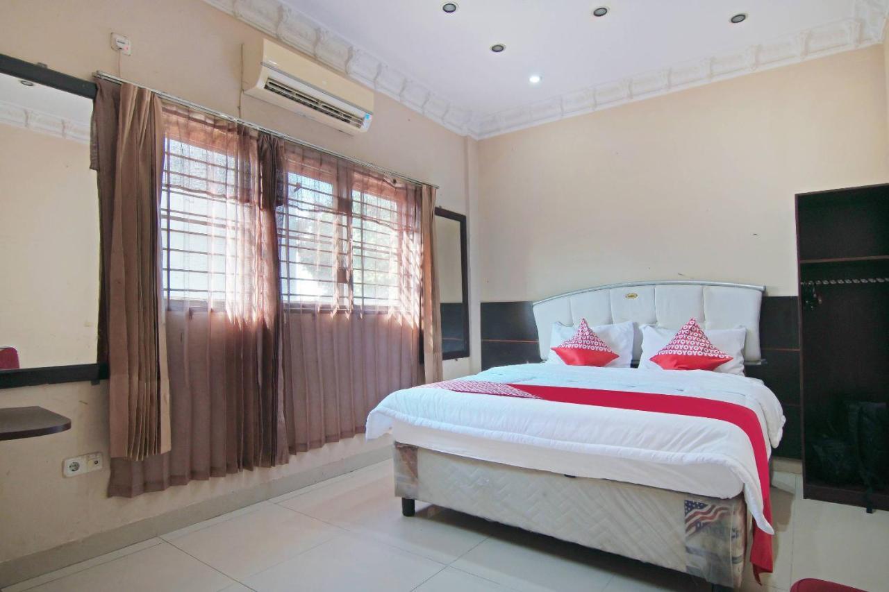 Oyo 91510 Homestay Utama Syariah Pekanbaru Ngoại thất bức ảnh