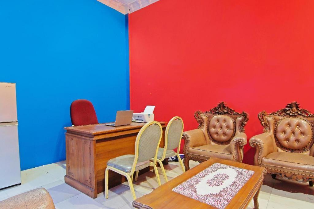 Oyo 91510 Homestay Utama Syariah Pekanbaru Ngoại thất bức ảnh