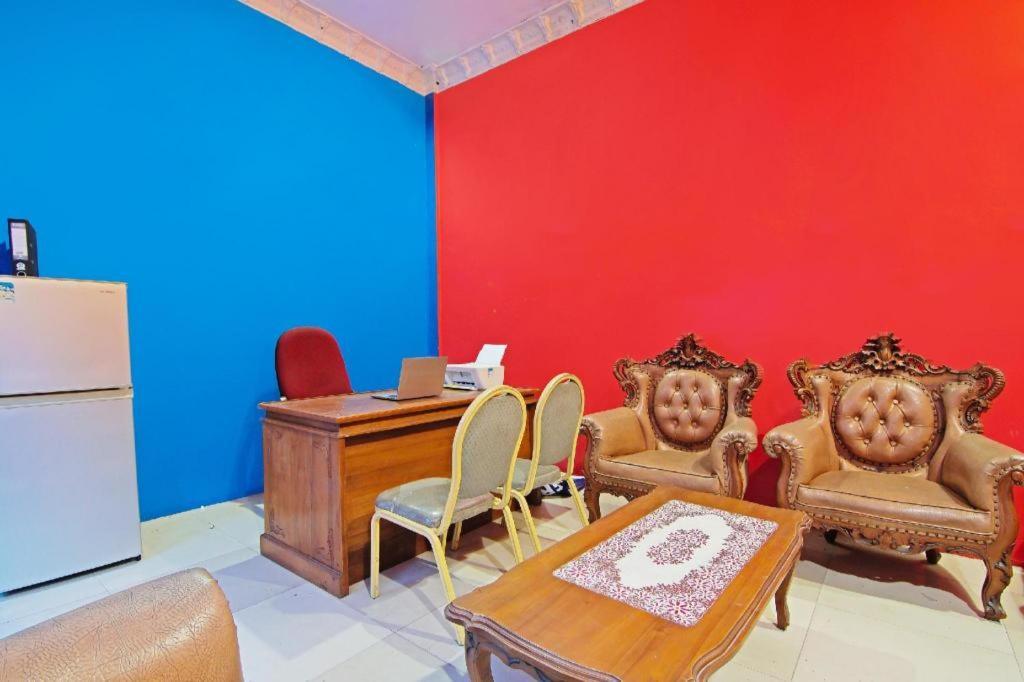 Oyo 91510 Homestay Utama Syariah Pekanbaru Ngoại thất bức ảnh